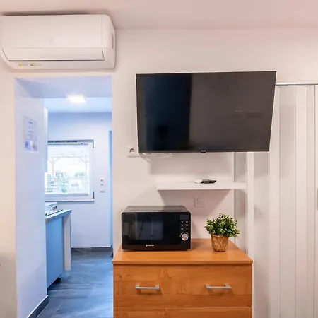 Backyard - Quiet Sleep - Sunny Apartamento Budapest