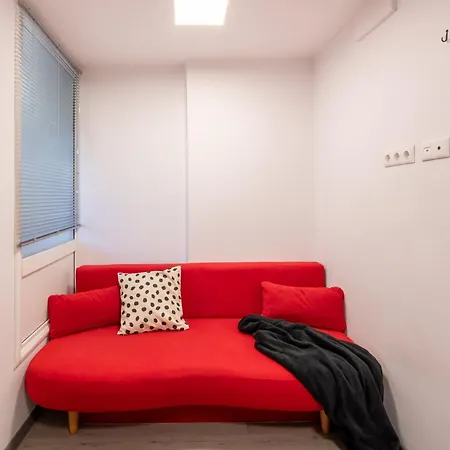 Backyard - Quiet Sleep - Sunny Appartement