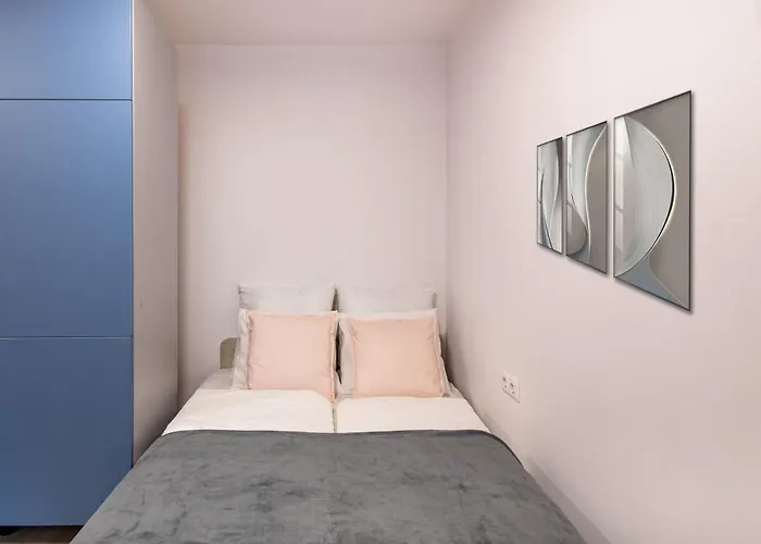 Backyard - Quiet Sleep - Sunny *