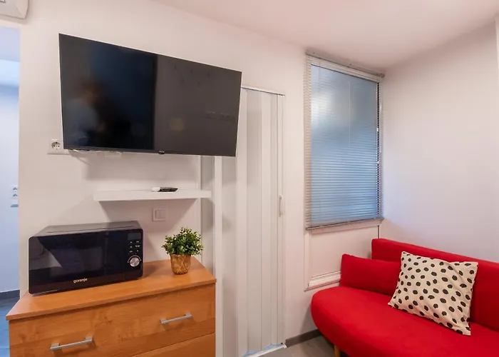 Appartamento Backyard - Quiet Sleep - Sunny